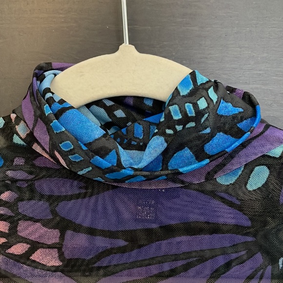 AFRM Rue Top - Picture 2 of 7